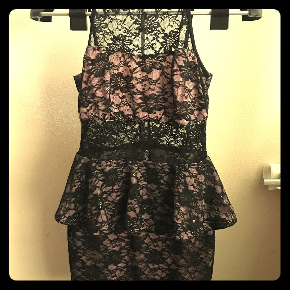 Black and pink laced dress